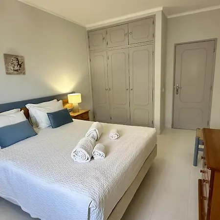 Flor De Amendoeira Mar 아파트 *